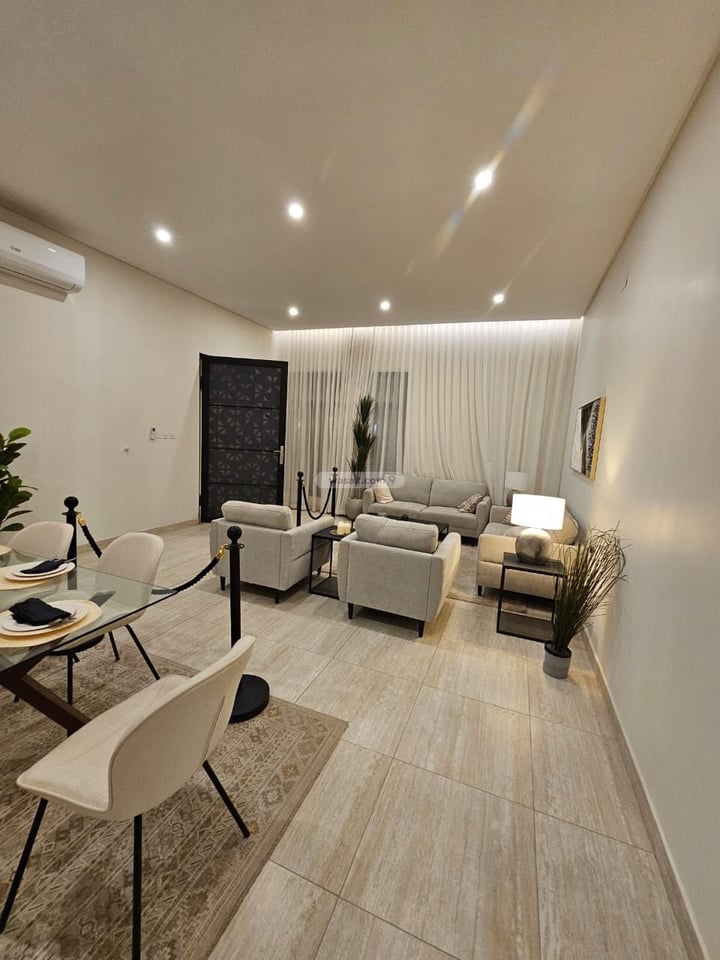 Floor with 3 Bedrooms Okaz, South Riyadh, Riyadh