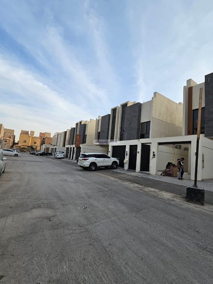 Floor 160.57 SQM with 3 Bedrooms Okaz, South Riyadh, Riyadh