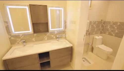 فيلا 295.8 متر مربع شرقية على شارع 15م الجامعيين، خميس مشيط