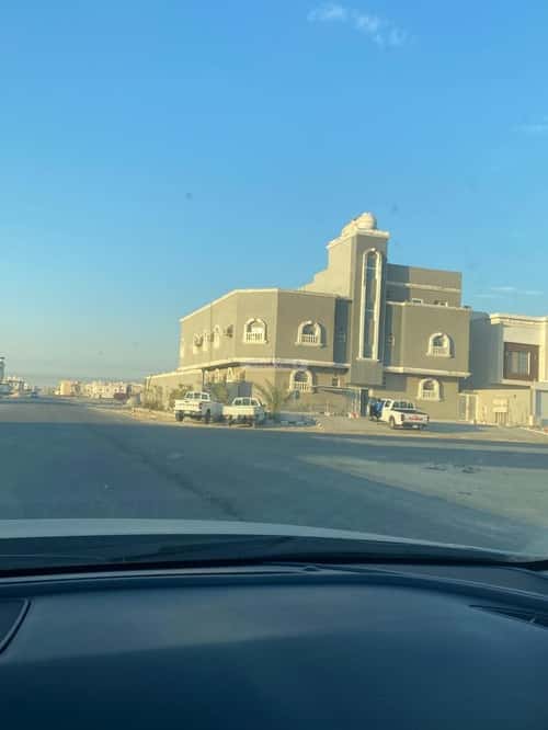 عمارة 672 متر مربع واجهة شرقية العزيزية، الجبيل