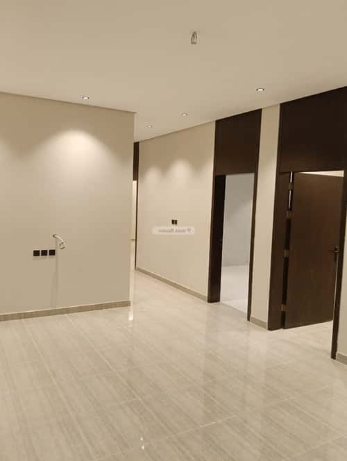 Villa 300 SQM Facing East on 25m Width Street Al Rahmanyah, East Jeddah, Jeddah