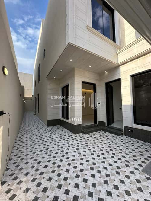 Floor 166 SQM with 5 bedrooms السعادة، شرق الرياض، الرياض