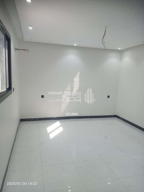 Villa 200 SQM Facing East on 25m Width Street Al Khomrah, South Jeddah, Jeddah