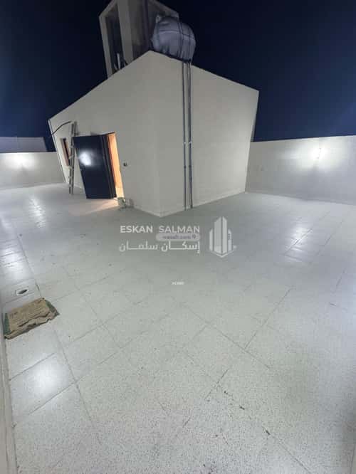فيلا 330.71 متر مربع غربية على شارع 15م الرحبة، الطائف