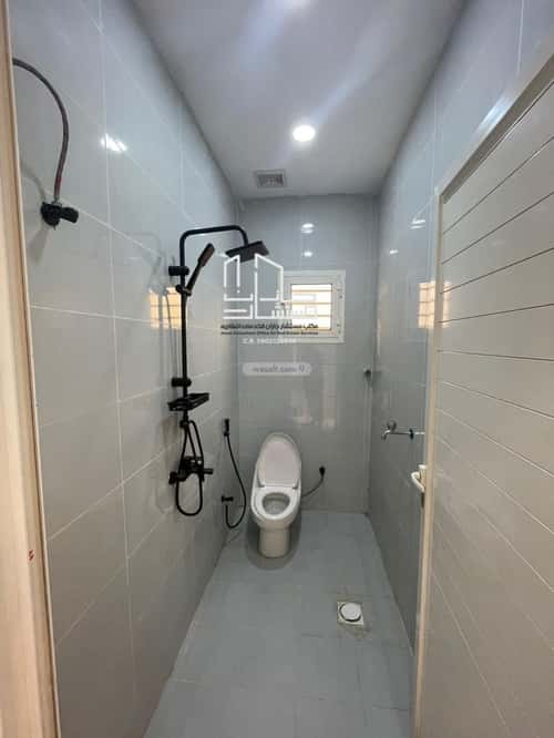 Apartment 217 SQM with 5 Bedrooms Ar Rawdah, Abu Earish