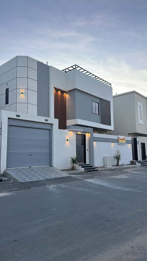Villa 370 SQM Facing West on 20m Width Street Al Wakra, At Taif
