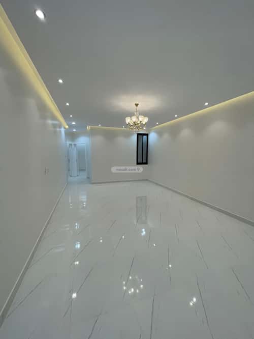 Apartment 322.43 SQM with 9 Bedrooms Al-Yarmouk, Khamis Mushait