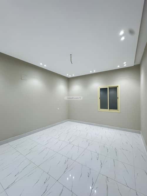 فيلا 310 متر مربع شمالية على شارع 18م الوفاء، شرق جدة، جدة