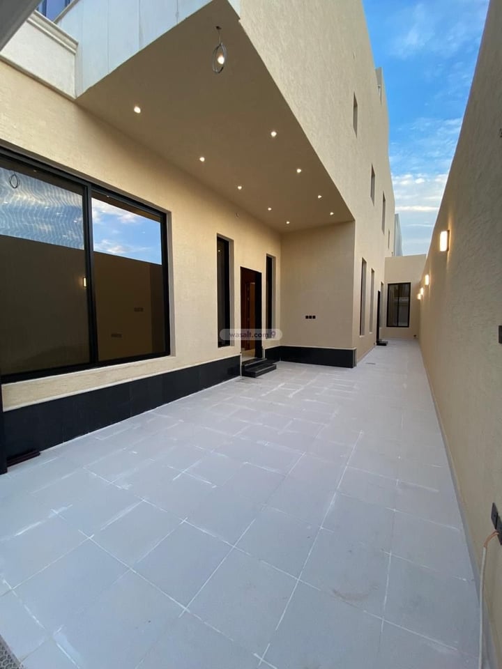 Floor 148 SQM with 4 Bedrooms Al Rimal, East Riyadh, Riyadh