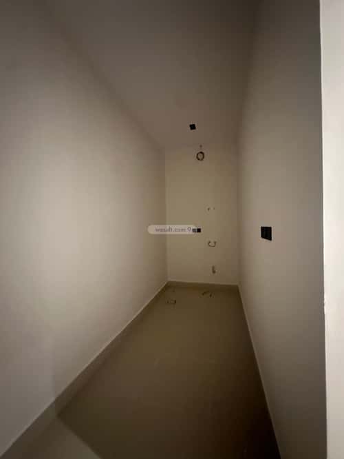 Floor 193.78 SQM with 5 Bedrooms Al-Janadriyah, East Riyadh, Riyadh