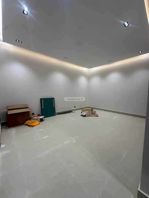 Floor 193.78 SQM with 5 Bedrooms Al-Janadriyah, East Riyadh, Riyadh