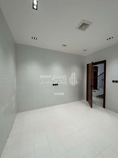 Villa 201.41 SQM Facing South on 15m Width Street Al-Janadriyah, East Riyadh, Riyadh
