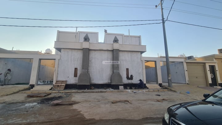 Villa 315 SQM Facing North on 18m Width Street Ar Rif, Almuzahimih