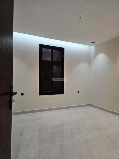 Villa 300 SQM Facing North on 20m Width Street Al Rahmanyah, East Jeddah, Jeddah