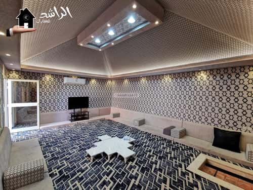 فيلا 713 متر مربع شمالية شرقية على شارع 25م الملك خالد، عنيزة