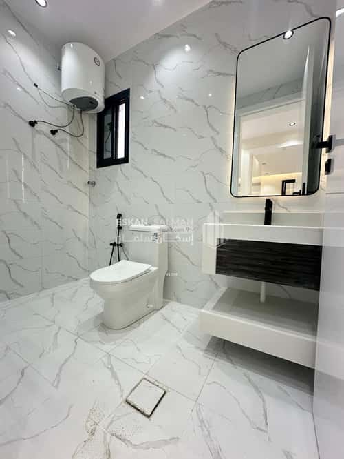 فيلا 252.64 متر مربع شرقية على شارع 12م ريحه، الطائف