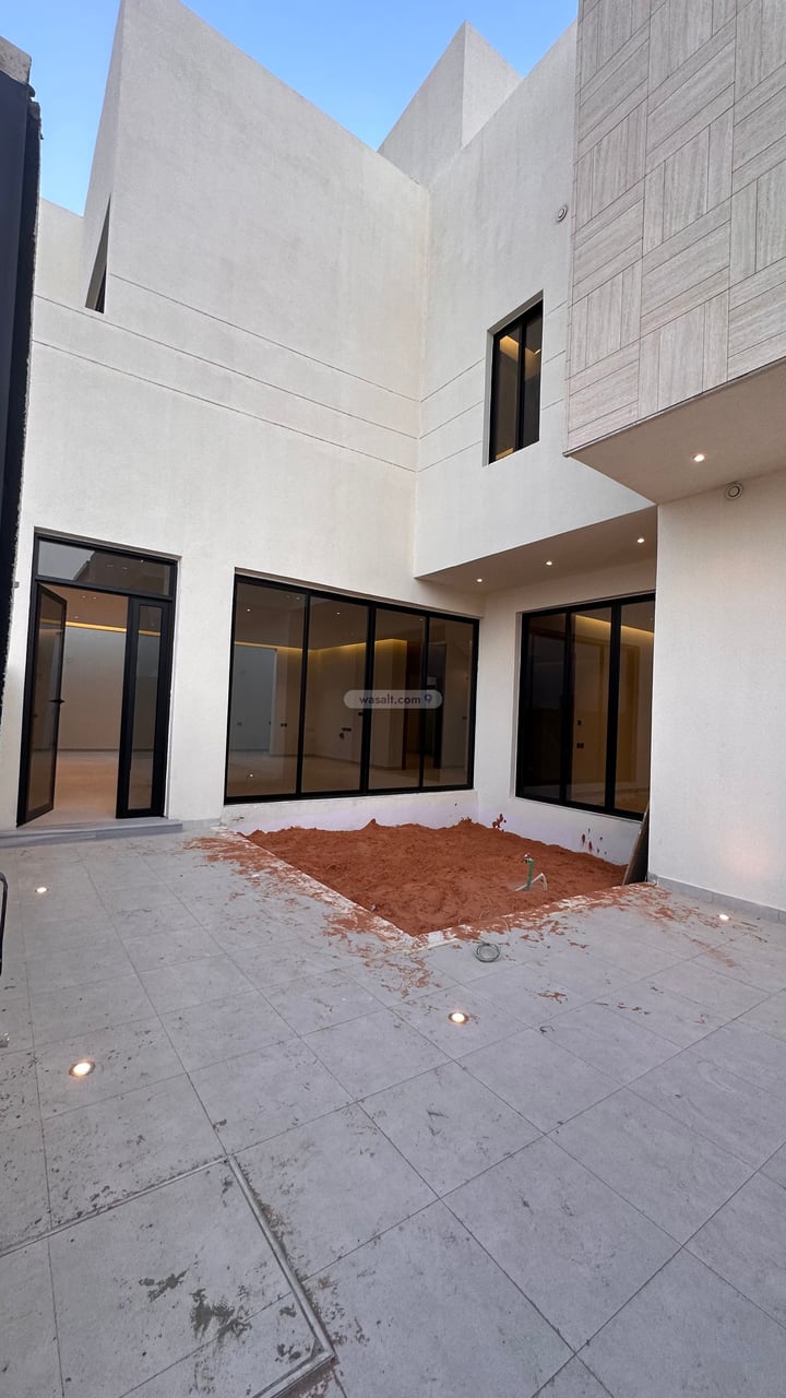 Villa 300 SQM Facing East on 20m Width Street Al Mahdiyah, West Riyadh, Riyadh