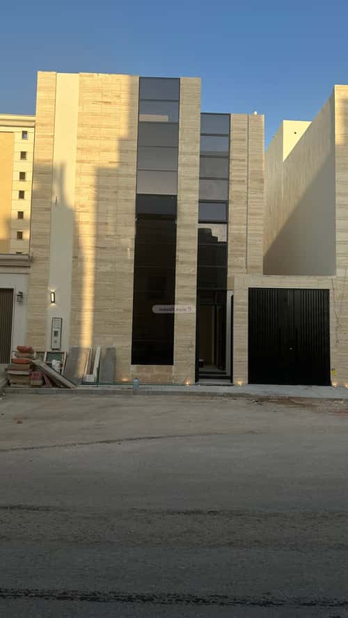 Villa 225 SQM Facing East on 20m Width Street Al-Mahdiyah, West Riyadh, Riyadh