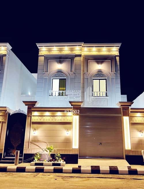 فيلا 252.64 متر مربع شرقية على شارع 12م ريحه، الطائف