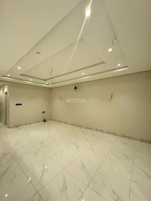 فيلا 310 متر مربع شمالية على شارع 18م الوفاء، شرق جدة، جدة