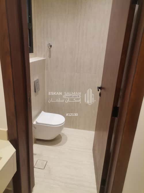 Apartment with 5 Bedrooms Al-Awaly, West Riyadh, Riyadh