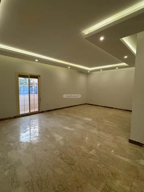 Villa 200 SQM Facing West with 5 Bedrooms Al Loaloa, North Jeddah, Jeddah