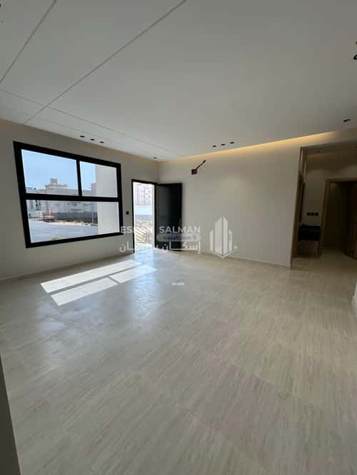 Floor 240 SQM with 6 bedrooms السويس 1، جازان