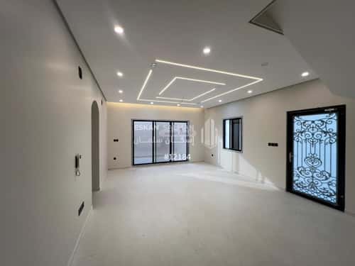 Floor 450 SQM with 7 Bedrooms The Housing District, Alttayif