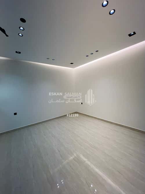 فيلا 250 متر مربع شمالية على شارع 15م الراشدية الثالث، الاحساء