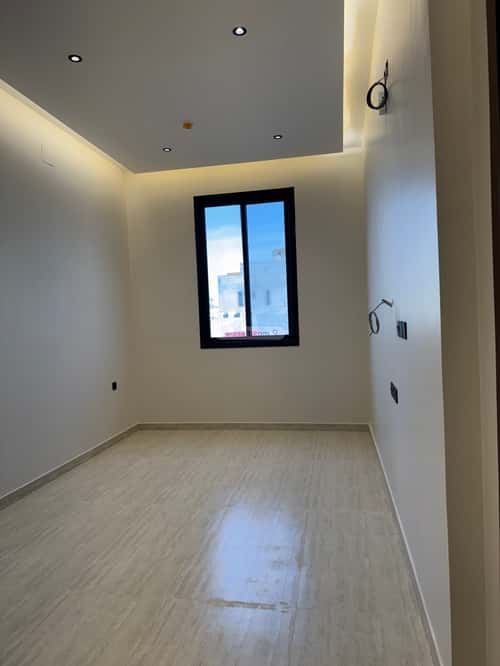 Apartment 1050 SQM with 3 Bedrooms Al-Awaly, West Riyadh, Riyadh