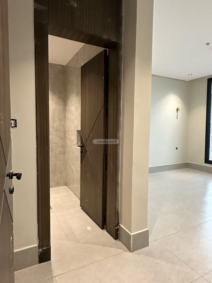 Apartment with 5 Bedrooms Al Jamiyin, Dammam