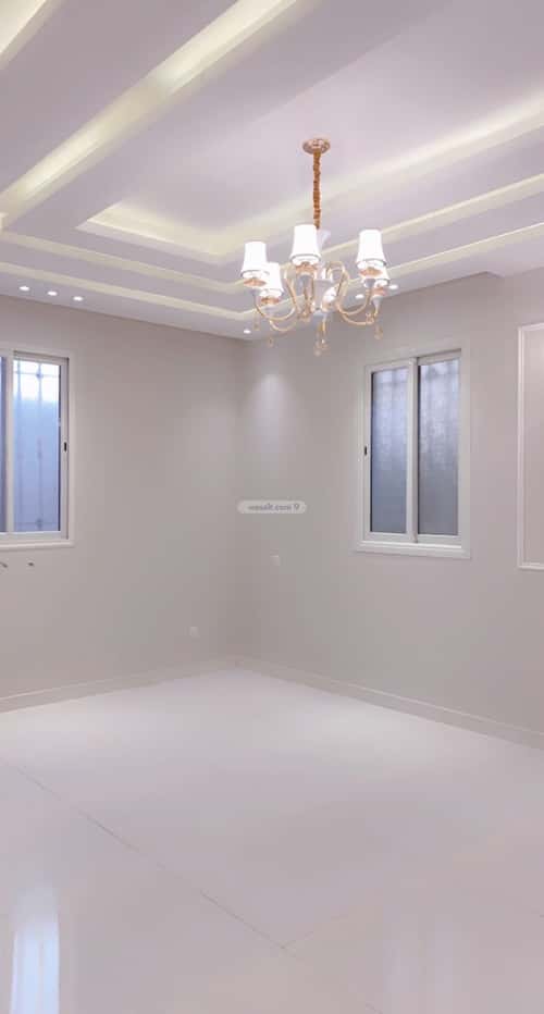 فيلا 382.38 متر مربع شرقية على شارع 20م نشوان، خميس مشيط