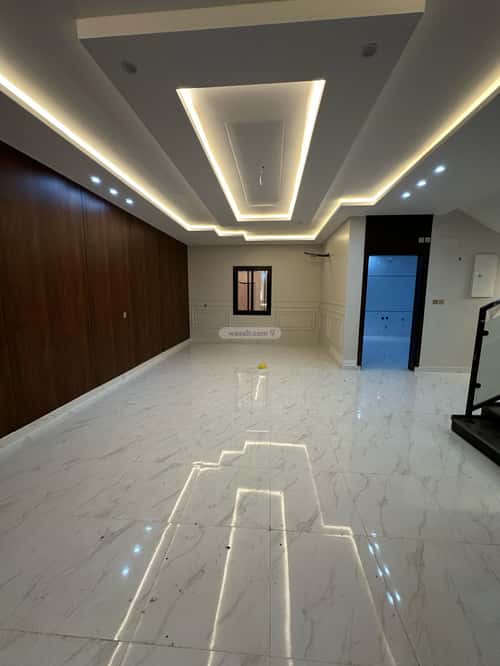 Villa 323 SQM Facing North on 25m Width Street Alshamehalgadeed, Makkah Al Mukarramah