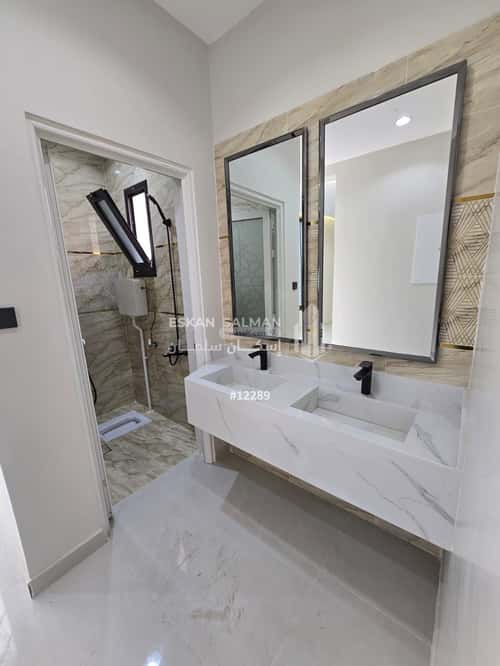 فيلا 334.49 متر مربع شرقية على شارع 20م منسوبي التعليم الأول، الاحساء