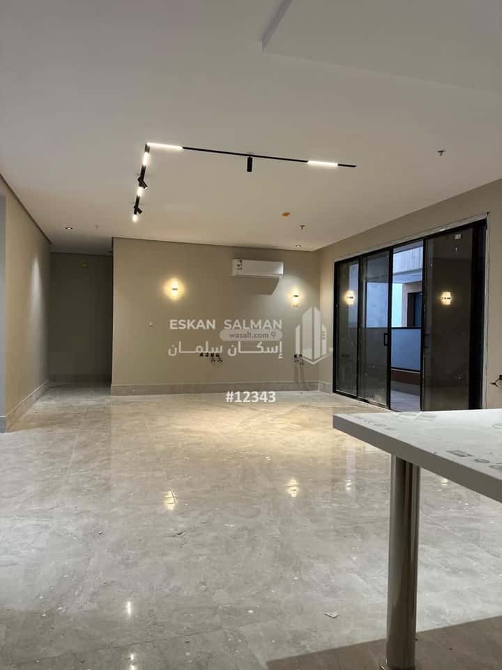 Apartment 220.43 SQM with 5 Bedrooms Dahiyat Al Malik Fahd, Dammam