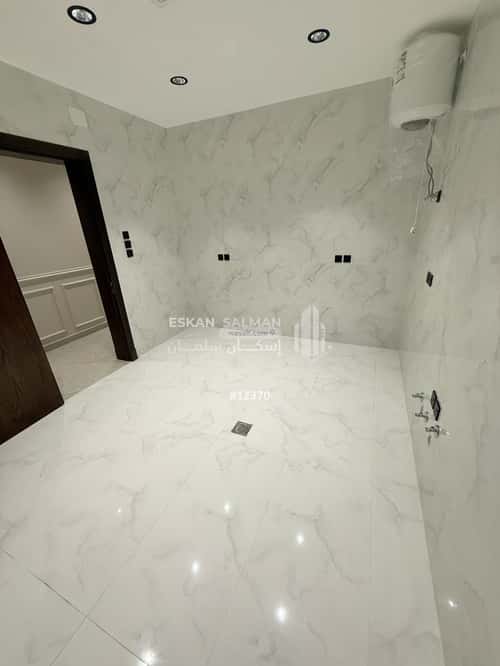 Apartment 203.19 SQM with 6 Bedrooms Al Muruj, Abha