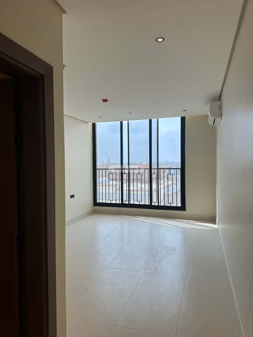 شقة 176.5 متر مربع ب 5 غرف الخزامى، الخبر