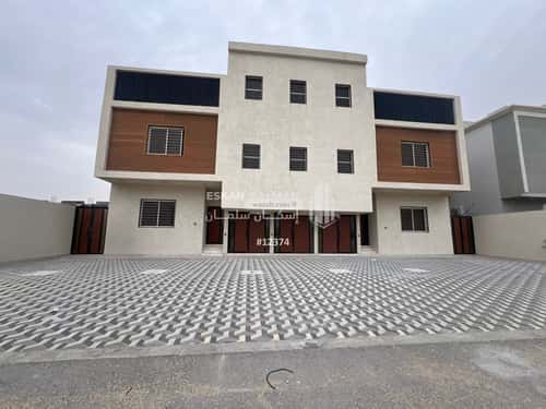 شقة 241.23 متر مربع ب 6 غرف العزيزية، الجبيل