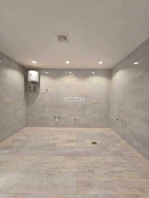 فيلا 300 متر مربع شمالية على شارع 15م الظرفة، خميس مشيط