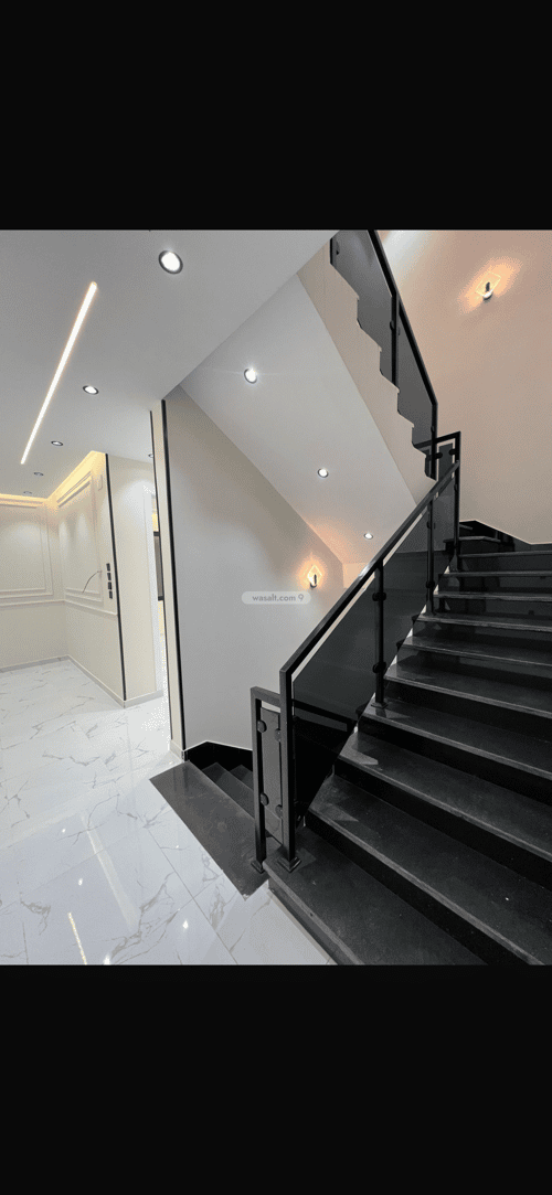 Villa 252.64 SQM Facing East on 12m Width Street Rayyadh, Alttayif