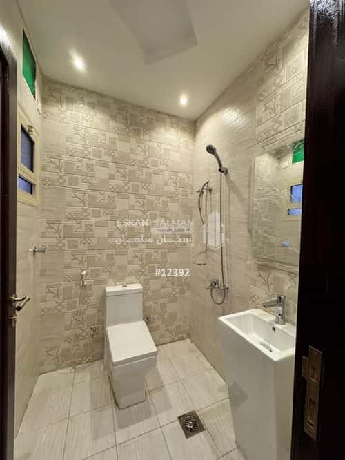 Apartment 217.45 SQM with 5 Bedrooms Al Shouran, Madinah