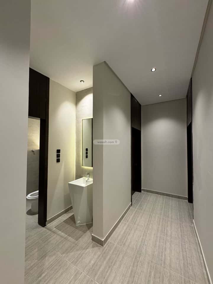 Villa 300 SQM Facing North on 20m Width Street Ar Rahmanyah, East Jeddah, Jeddah