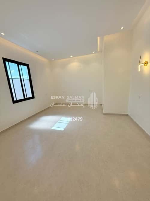 شقة 445.96 متر مربع ب 7 غرف المعلاة، احد رفيده