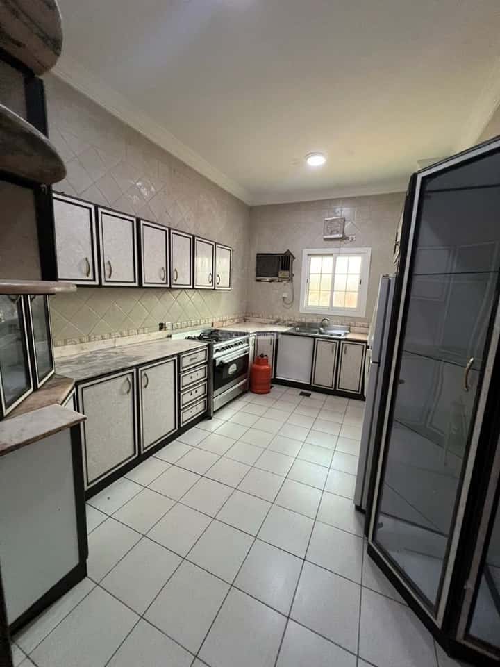 Villa 863.82 SQM Facing North West on 25m Width Street Taibah, North Jeddah, Jeddah