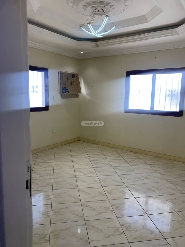 Floor 582.23 SQM with 6 Bedrooms Al Faisaliyah, North Jeddah, Jeddah