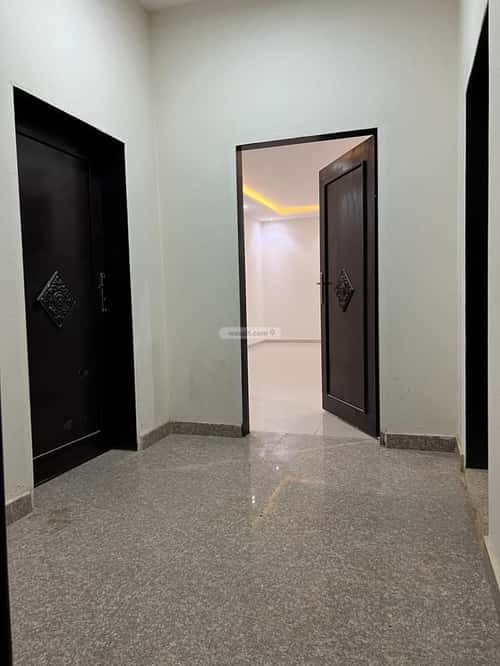Villa 810 SQM Facing East with 5 Bedrooms Al-Khaleej, East Riyadh, Riyadh