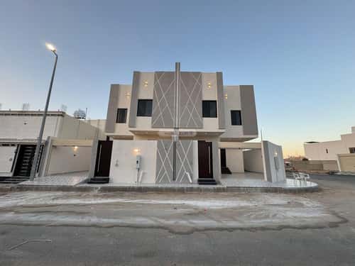 فيلا 361 متر مربع جنوبية على شارع 15م الرحبة، الطائف