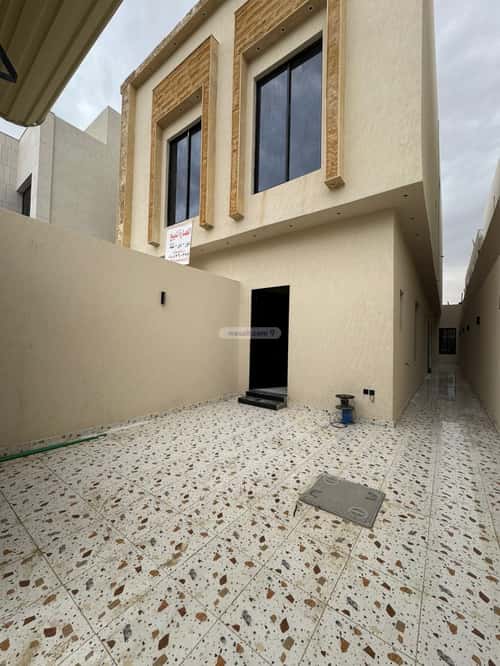 Floor with 3 Bedrooms Al Janadriyah, East Riyadh, Riyadh