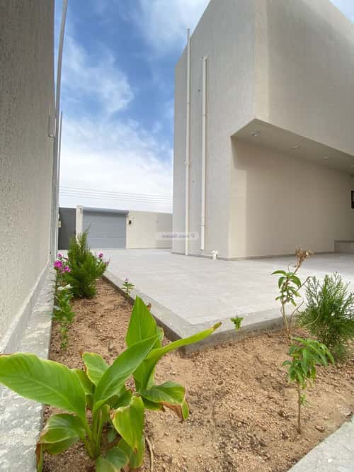 Villa 418.53 SQM Facing South on 20m Width Street Al-Sulaymaniyah, Alttayif