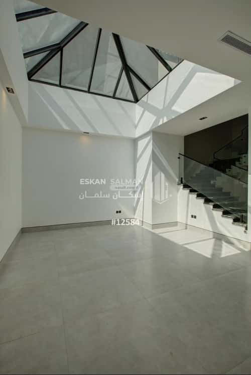 18 bedroom villa in Az Zomorod